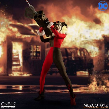 mezco deluxe harley quinn