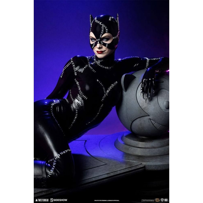 tweeterhead batman returns catwoman statue