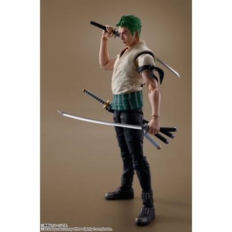 Roronoa Zoro SH Figuarts, Bandai figure